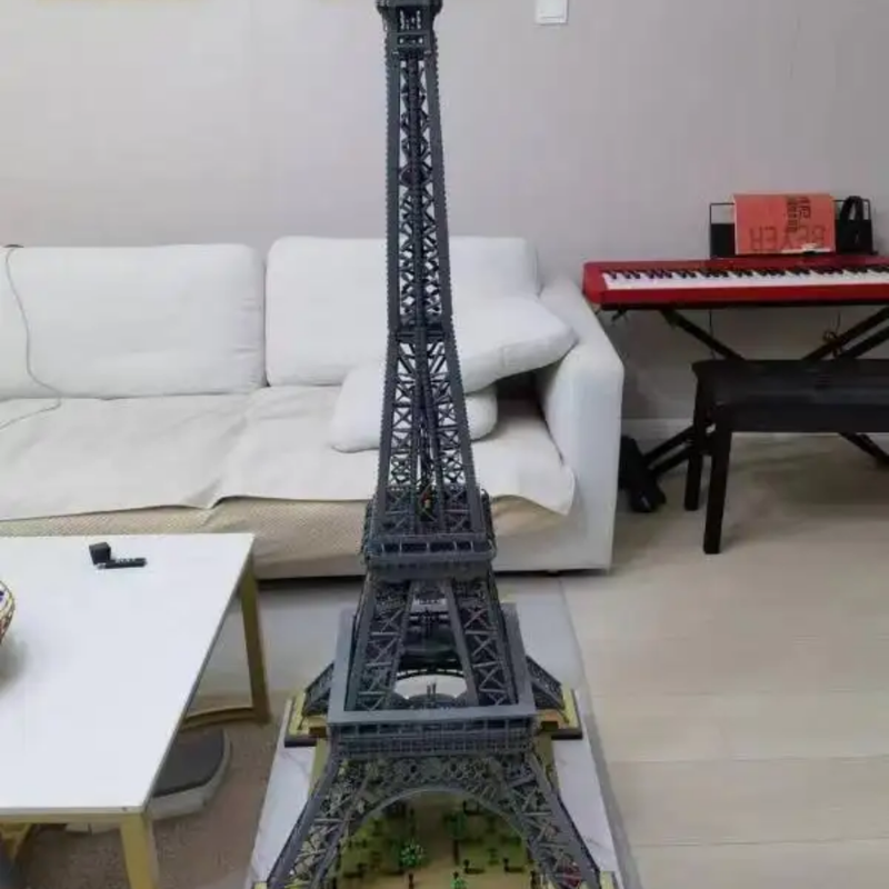 EIFFEL TOWER PARIS - FRANCE | 10001 Pcs