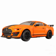 Load image into Gallery viewer, Ford Mustang Shelby GT500 Metal Diecast Car 1:18 (26x10 cm)