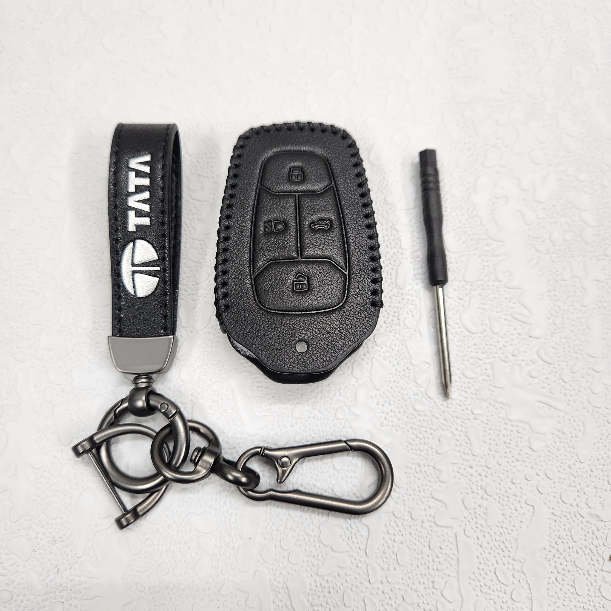 Tata Harrier/Nexon/Safari Luxury Pure Handmade Oilwax Leather Keycase with Logo, Caption, Hook, and Chain