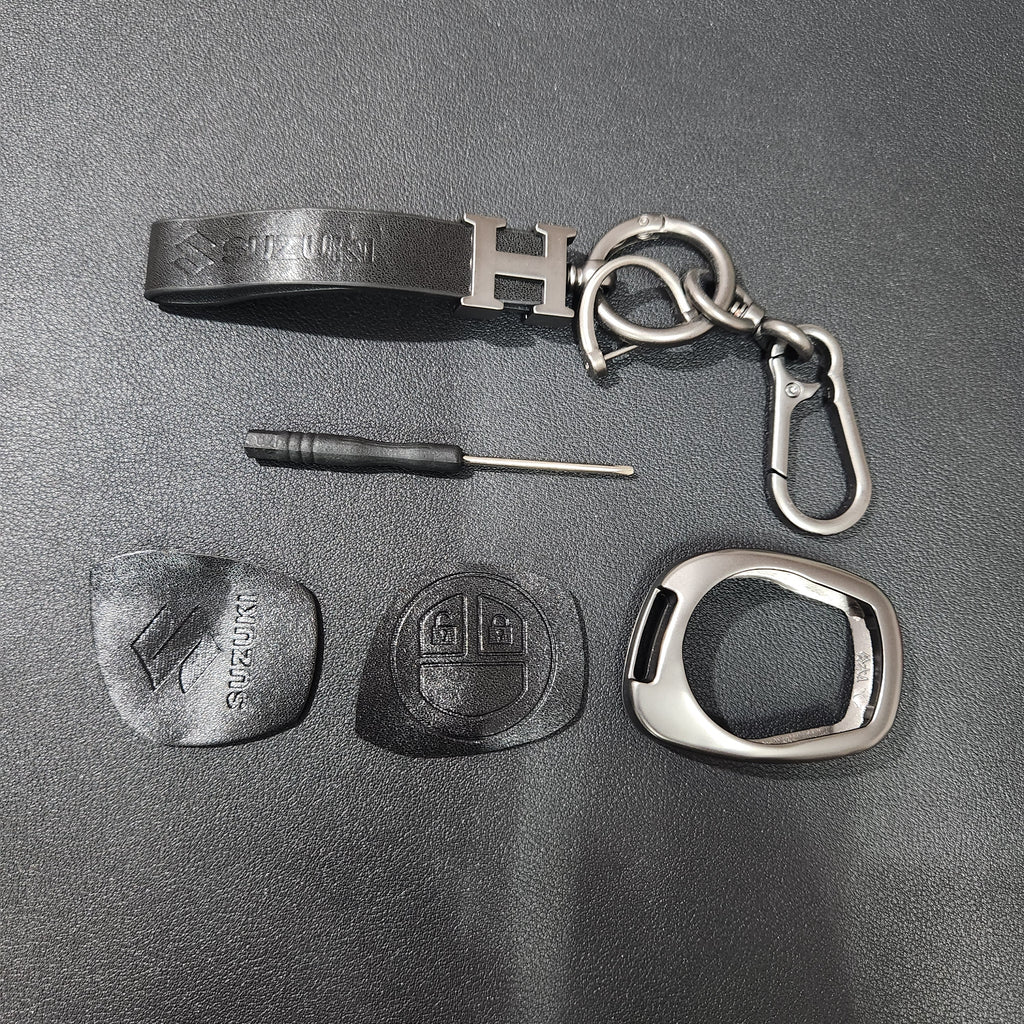 Suzuki Old Key Metal Alloy Leather Keycase with Holder & Rope Chain