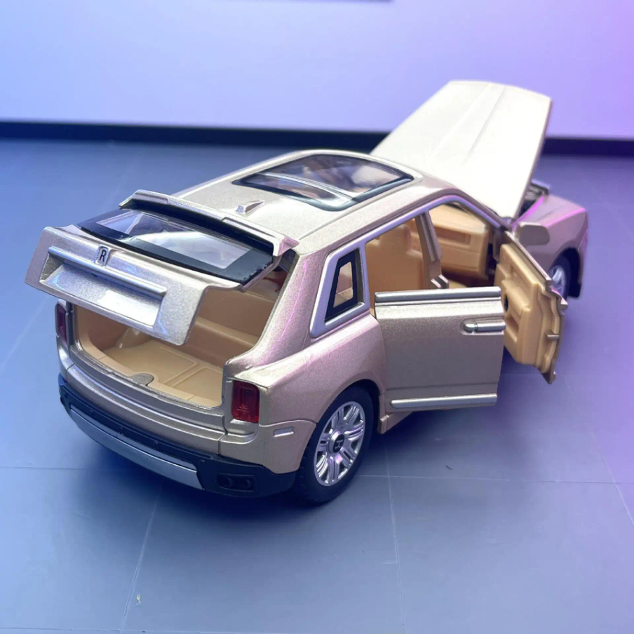 Rolls Royce Cullinan Metal Diecast Car