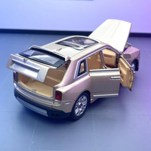 Load image into Gallery viewer, Rolls Royce Cullinan Metal Diecast Car