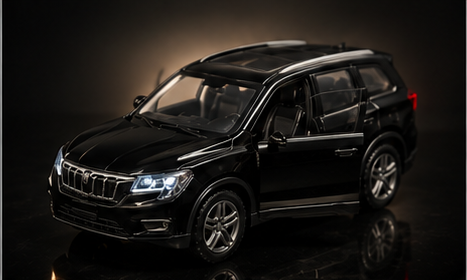 Big Daddy of SUV 700 Diecast Car 1:32 (12x5 cm)