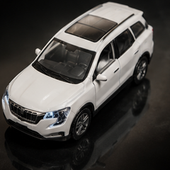 Big Daddy of SUV 700 Diecast Car 1:32 (12x5 cm)
