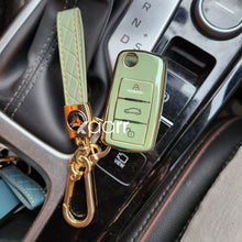 Load image into Gallery viewer, Skoda / Volkswagen Old Key Premium Keycase